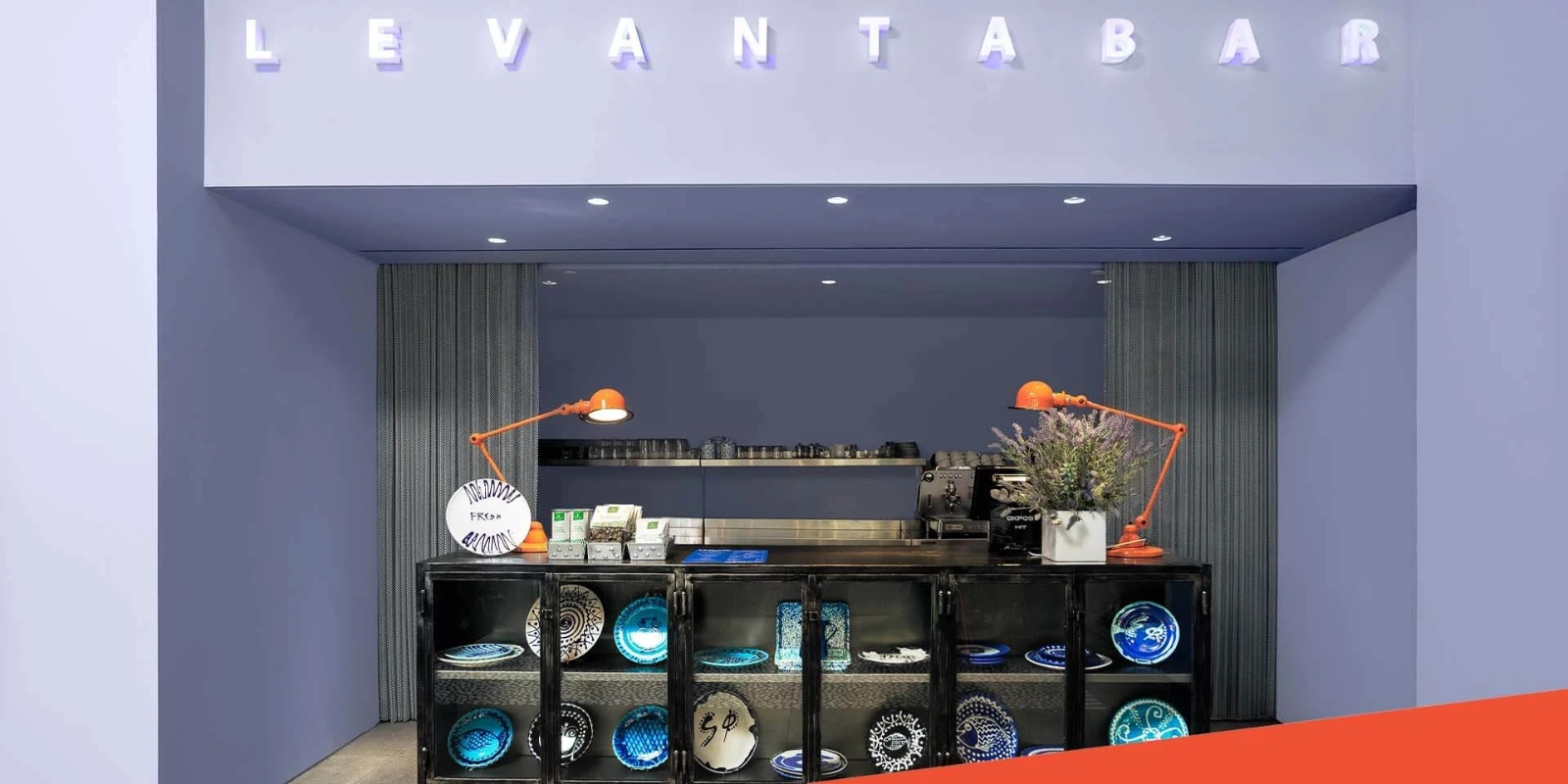 Levanta Cafe & Lounge